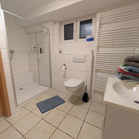 شقة Fewo-Monteurwohnung Steger Frammersbach